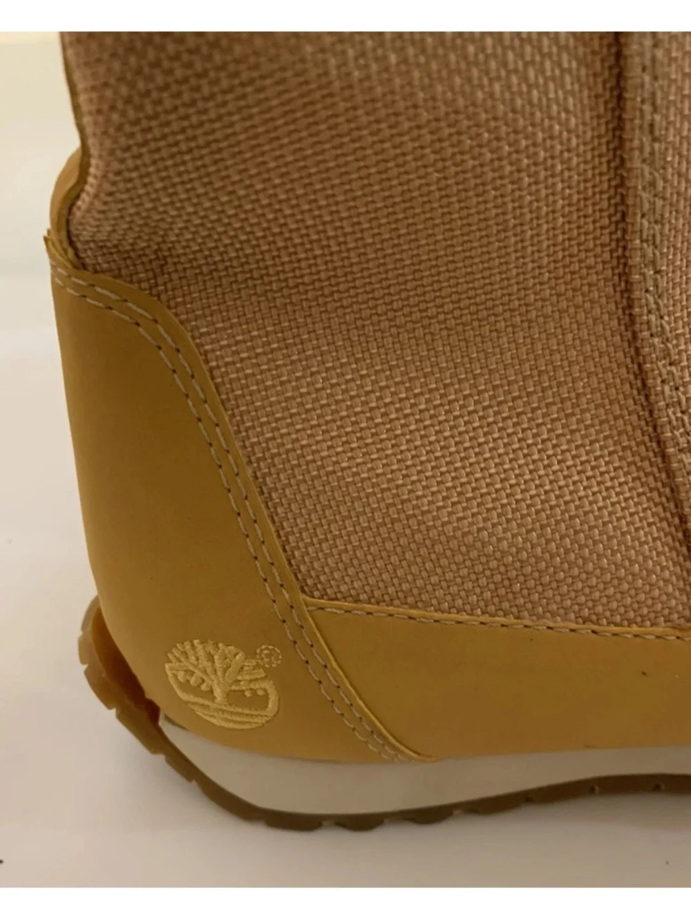 Timberland Womens‎ Sz 7M Fold Over Boots Style 64680 Wheat